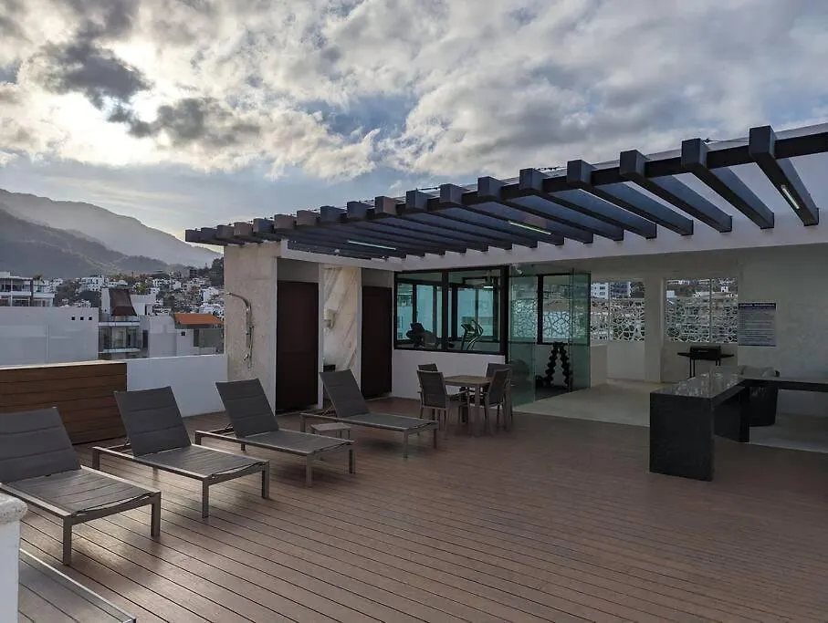 Ocean View Penthouse In P.V. Romantic Zone Puerto Vallarta Appartement