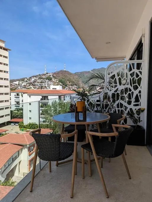 Ocean View Penthouse In P.V. Romantic Zone Puerto Vallarta
