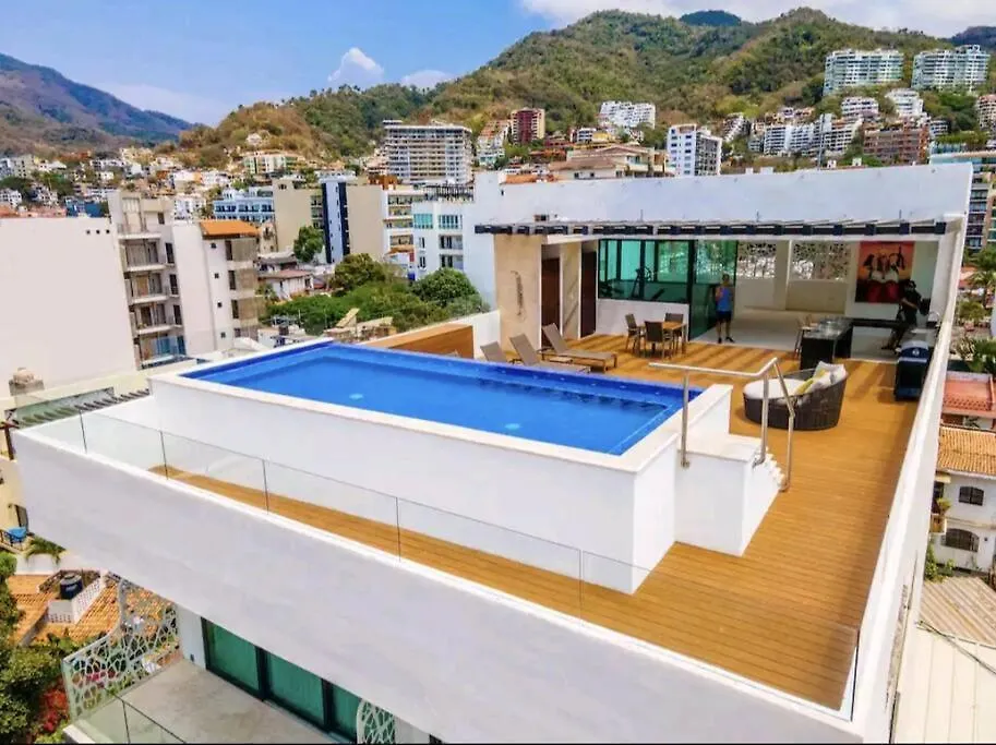 Ocean View Penthouse In P.V. Romantic Zone Puerto Vallarta